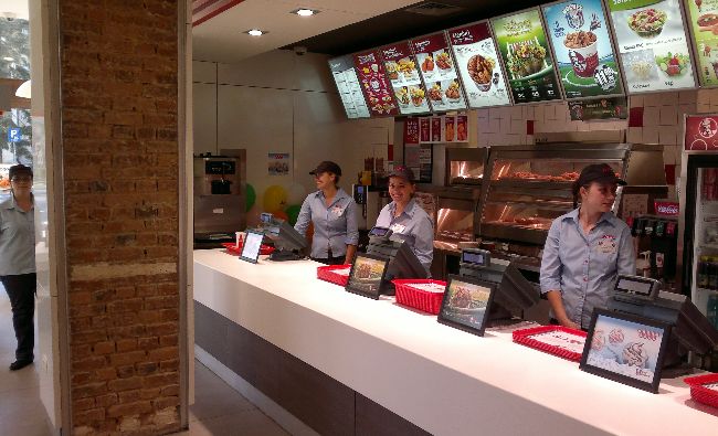 KFC, Pizza Hut şi Taco Bell elimină acest produs popular din 2019