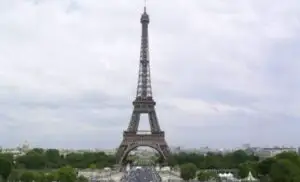 Oraşul Paris, ‘starul’ unui viitor serial produs de Netflix