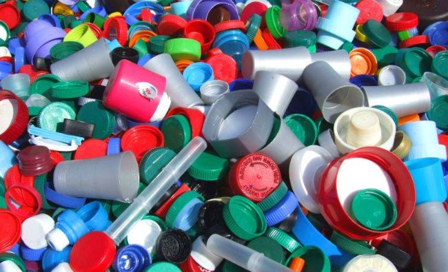 Exporturile de produse din cauciuc şi mase plastice au totalizat 980 milioane euro