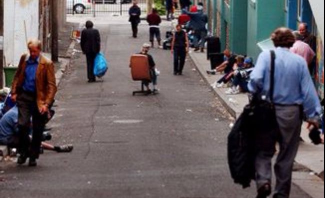 Eurostat: Peste o treime dintre români, supuşi riscului de sărăcie şi excluziune socială