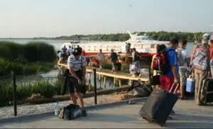 INS: Numărul sosirilor în structurile de primire turistică a crescut cu 12,1%, în primele 7 luni din 2017