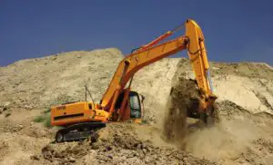 Distribuitorii de utilaje pentru construcţii acuză primăriile de licitaţii trucate