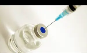 Producătorii de imunoglobulină au început să solicite reînscrierea pe piaţa din România