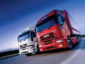 Camioanele şi autobuzele vor polua mai puţin cu până la 80%, conform Euro VI