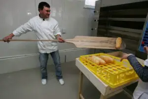 Rompan: Preţul pâinii va creşte cu 30% până la finalul anului