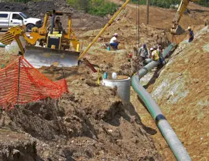 Gazprom Neft vrea să investească în România, până în 2015, câteva sute de milioane euro