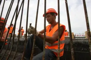 Britanicii îşi deschid porţile pentru muncitorii români