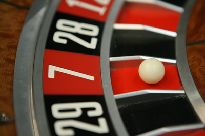 Spania impozitează jocurile de noroc din spațiul virtual