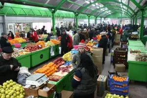 Legumele și fructele s-au scumpit, ouăle s-au ieftinit