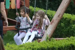 Guvernul nu va modifica procedura de înscriere în şcoli