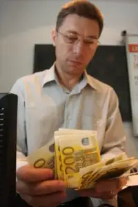 Exporturile României au crescut cu 28,2% în primul semestru