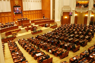 Ponta cere Parlamentului mandat pentru a reprezenta România la lucrările Consiliului European