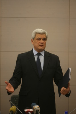 Ariton se întâlneşte la Moscova cu preşedintele Gazprom