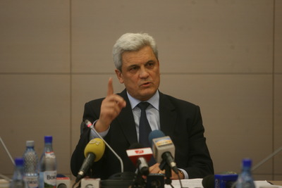 Ariton: Măsurile de reformă au rolul de a face economia mai puţin vulnerabilă în momente de criză