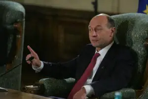 Băsescu a chemat partidele la Cotroceni pentru consultări privind reorganizarea teritorială