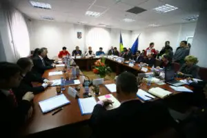 Guvernul reduce temporar cvorumul de prezenţă al CSM la 14 membri