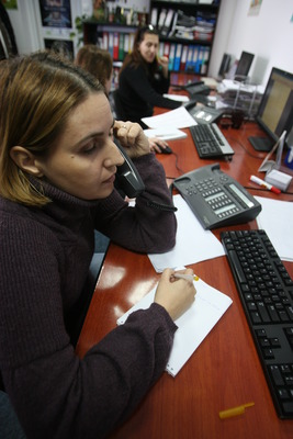 ANOFM a înfiinţat un call-center pentru românii din Spania