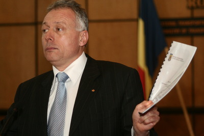 Ministrul Laszlo Borbely, implicat într-un dosar de trafic de influenţă