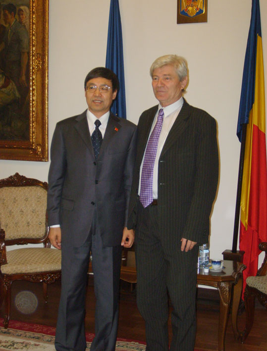 Chinezii, interesaţi să investească în Canalul Siret-Bărăgan