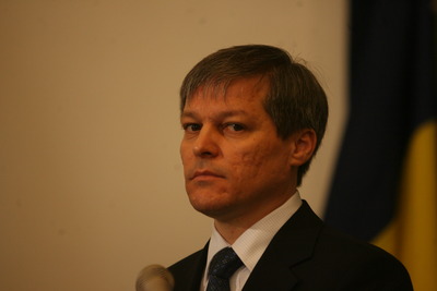 Dacian Cioloş: „CE doreşte să evite suspendarea plăţilor pe Programul Operaţional pentru Pescuit”