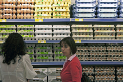 Inflaţia preţurilor legumelor şi oulăr în primul trimestru va fi de 14,5%- prognoza BNR