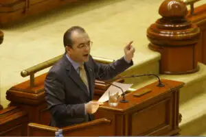 Guvernul îşi asumă răspunderea pe Legea educaţiei