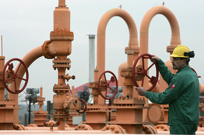 Acord de un miliard dolari între GDF Suez şi CNOOC pentru furnizarea de gaze naturale