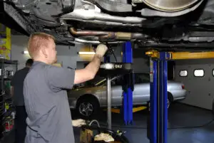 Reparatorii independenți acuză din nou CSA și companiile de asigurări