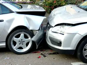Nivelul tarifelor RCA şi creşterea volumului de daune provoacă îngrijorări in industrie