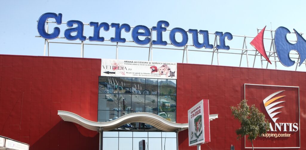 Carrefour ar obţine 23 miliarde euro din vânzarea de active, inclusiv din România