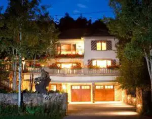 Casa lui Gerald Ford a fost scoasă la vânzare cu 10 mil. dolari. Vedeți cum arată