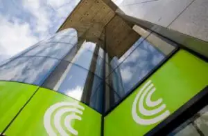 Cosmote România lansează un nou modem de 43,2 Mbps şi extinde planurile tarifare de date