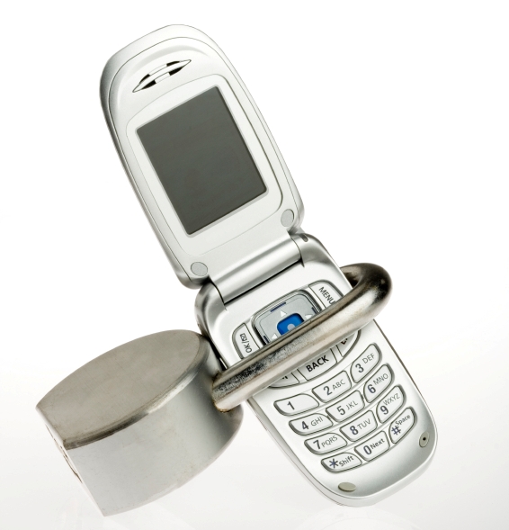 PROPUNERE:Telefoanele mobile furate sau pierdute, blocate de operatori