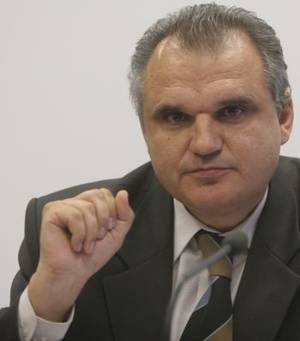 Vasile Cepoi: Soluţia de a trece colectarea fondurilor la CNAS nu este o prioritate acum