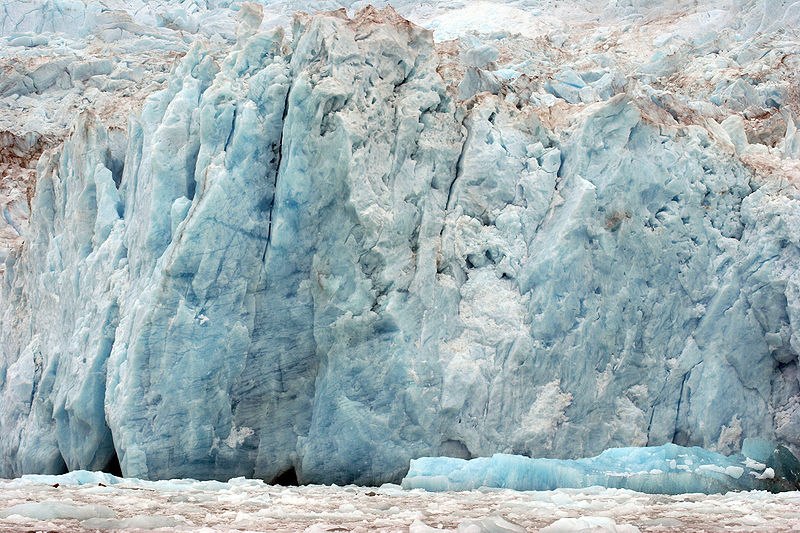 Calota glaciară din Groenlanda se deplasează cu o viteză mai mare decât acum zece ani