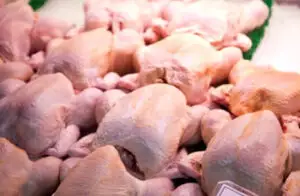 MIT sau REALITATE: Există sau nu bacterii în carnea de pui?