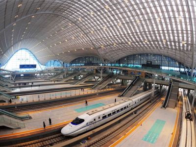 China testează un nou tren de super-viteză de 500 km/oră