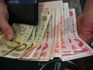 Interesele Chinei sunt în joc dacă Europa nu-şi rezolvă criza datoriilor