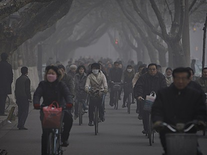Beijingul ordonă reducerea cu 10% a „poluărilor majore” până în 2015