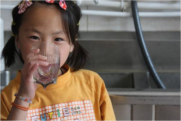 Aproape 500 de milioane de chinezi consumă apă contaminată