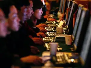 Hackerii chinezi au vizat companiile petroliere occidentale