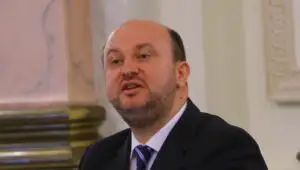 Primul manager privat la o companie de stat va fi numit la finalul lunii iunie