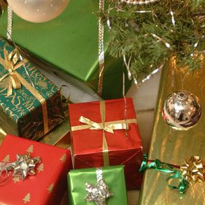 O treime dintre români nu cheltuie nimic pe cadourile de Crăciun