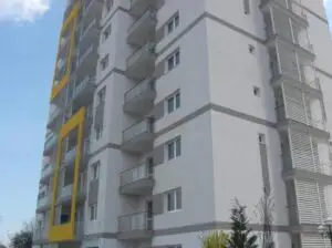 Insolvenţa a mai lovit un proiect rezidenţial cu circa 100 de apartamente goale