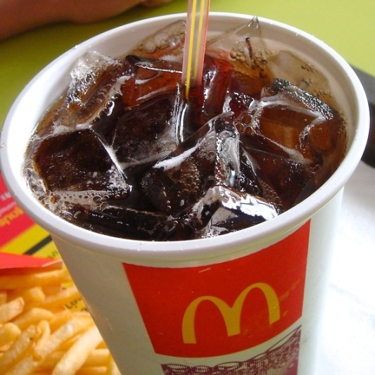Coca-Cola şi McDonald’s, interzise într-o ţară din America de Sud
