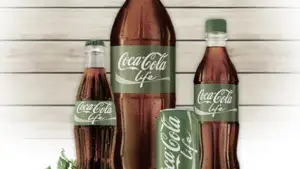 Coca-Cola îşi surprinde din nou clienţii. Ce schimbare istorică face compania