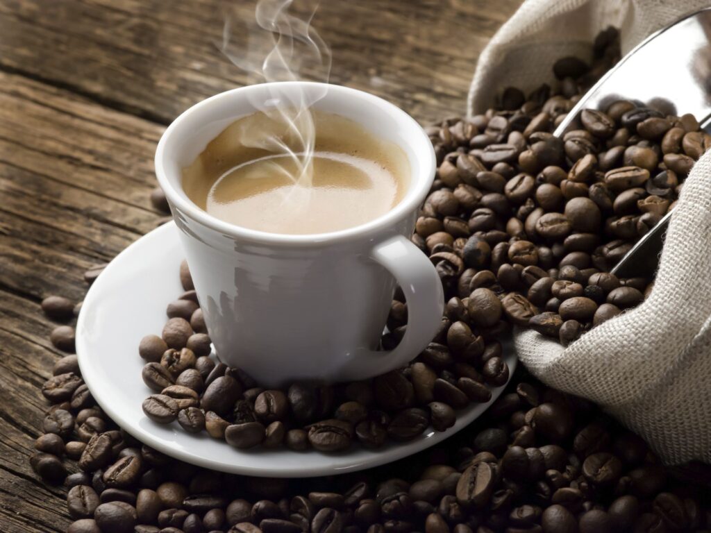 Cafeaua se vinde, în România, la prețuri duble față de piețele internaționale