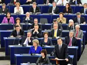 Comisia Europeană consideră că România îndeplineşte condiţiile pentru aderarea la Schengen