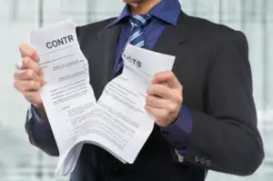 Clienţii RCS&RDS, nemulţumiţi de scoaterea din grilă a canalelor Discovery, pot renunţa la abonament fără plata niciunor penalităţi