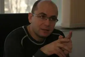 Cozmin Guşă preia managementul editorial Realitatea Media